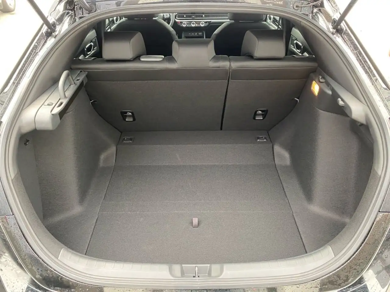 Honda Civic e:HEV 2.0 i-MMD Hybrid Elegance *Totw.* 12