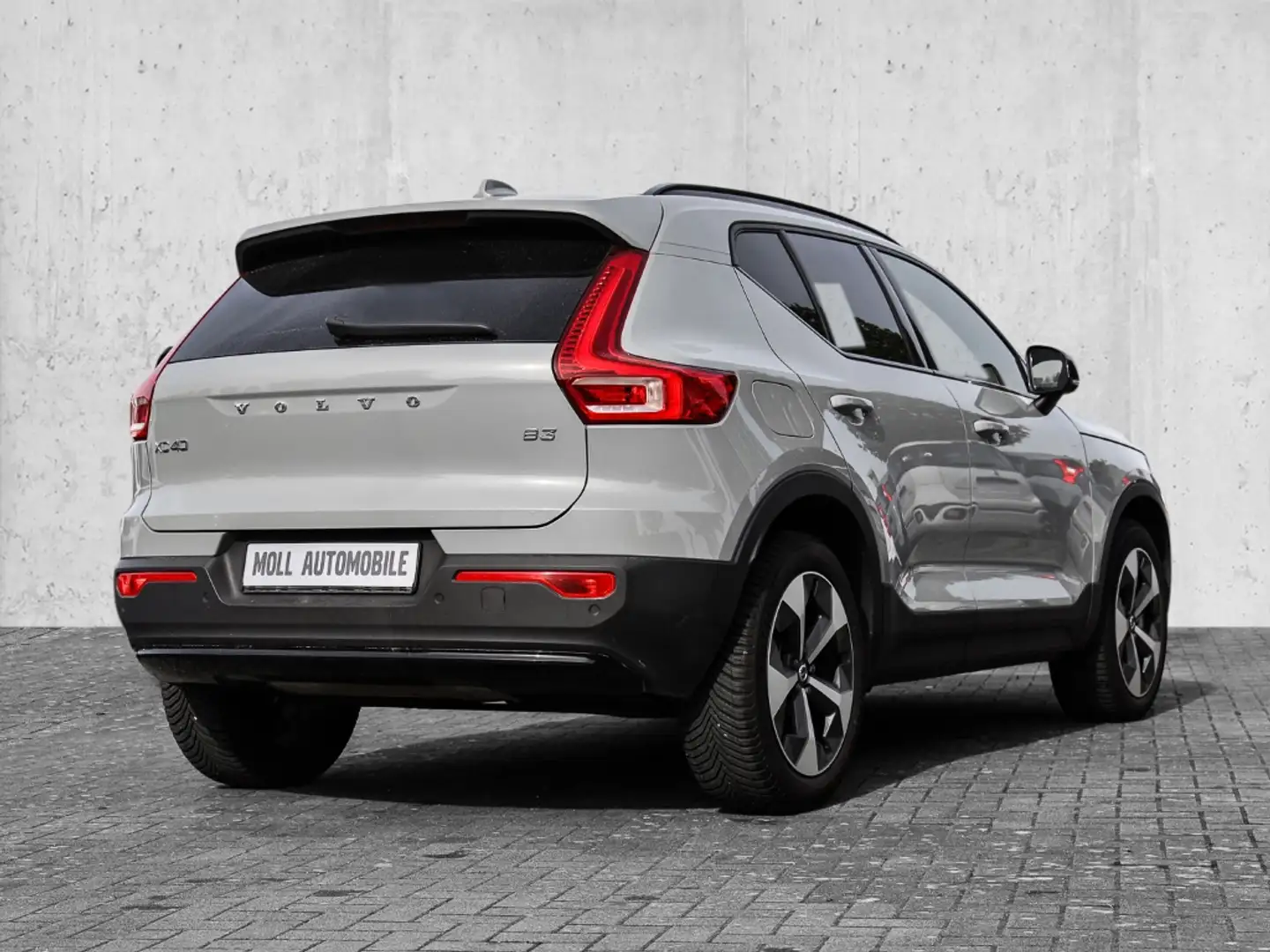 Volvo XC40 Plus Dark 2WD B3 EU6d digitales Cockpit Memory Sit Grau - 2