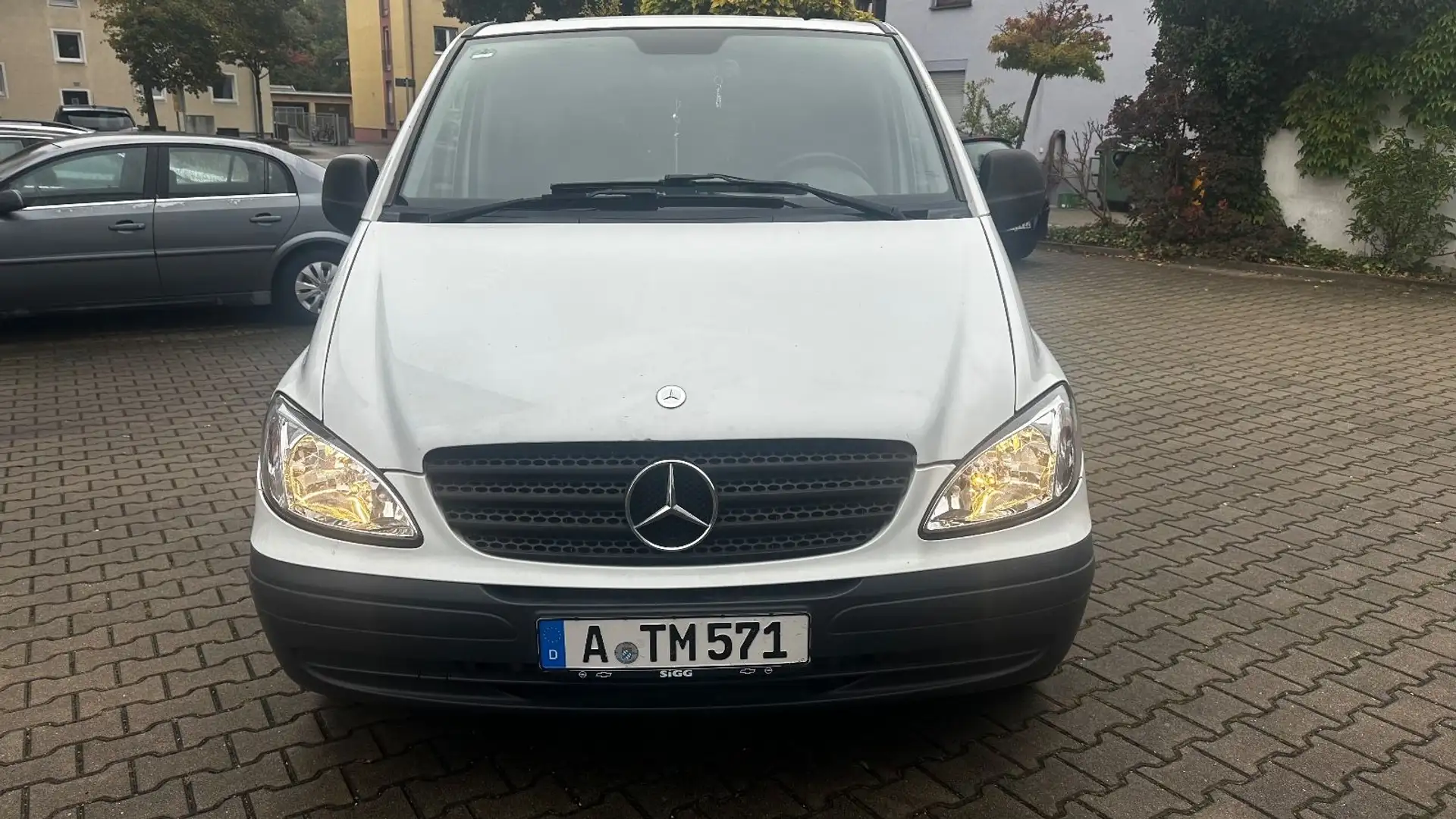 Mercedes-Benz Vito Kombi 120 CDI kompakt(TÜV 09,2027)AUTOMATIK Weiß - 2