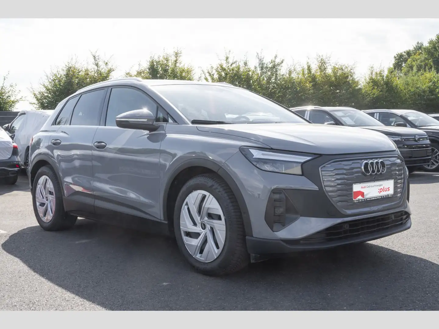 Audi Q4 e-tron Grau - 2