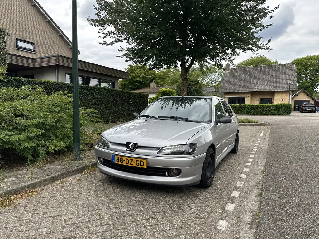 Peugeot 306 2000 из Европы — купить под ключ
