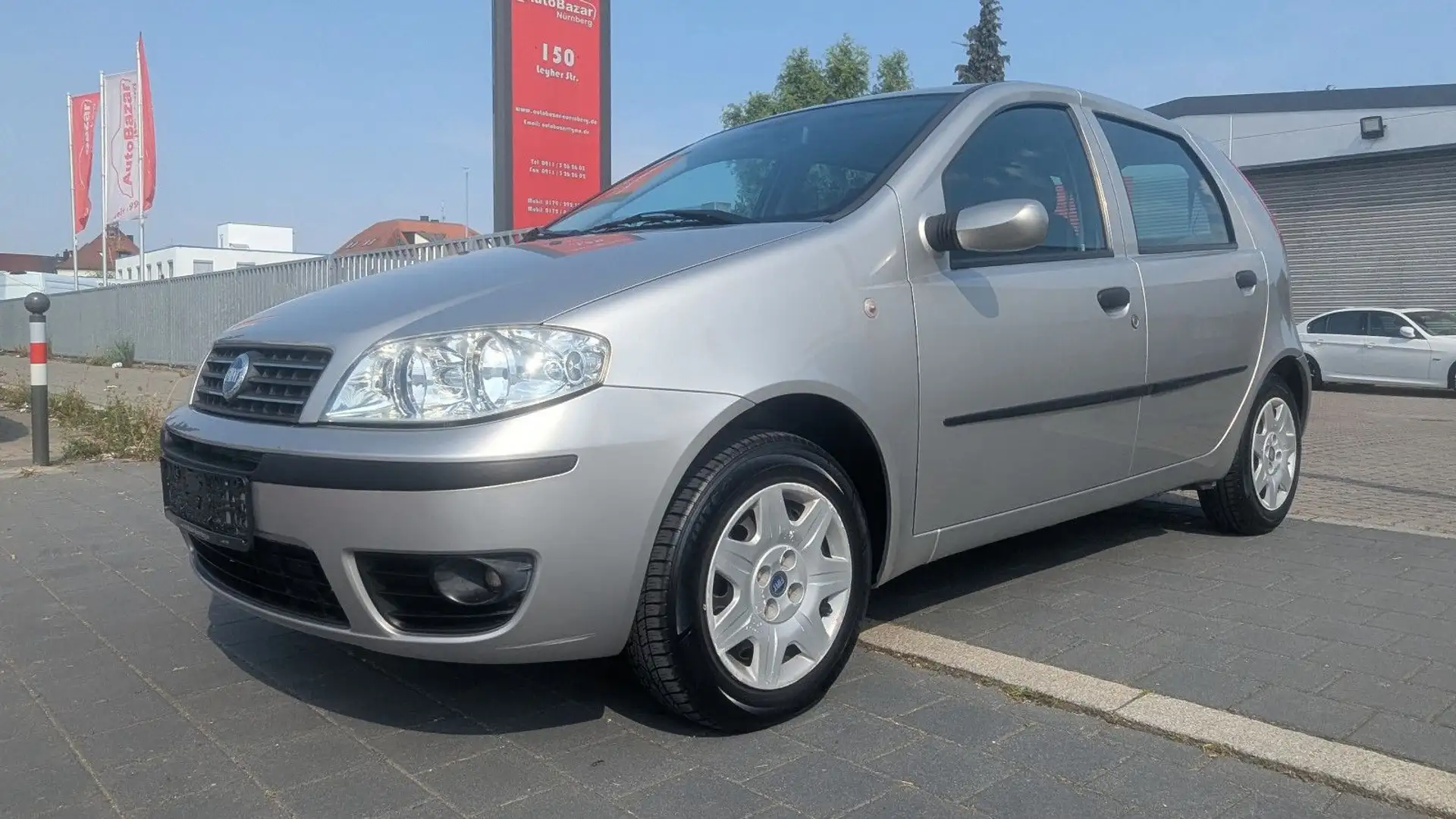 Fiat Punto 1.2 aus 1.Hand / erst 38`Tkm / Tüv 1/27 Gold - 1