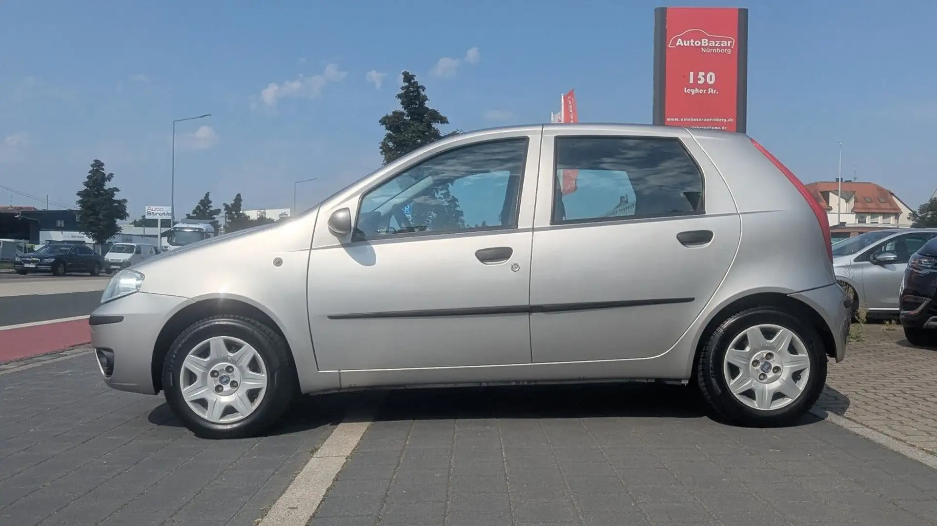 Fiat Punto 1.2 aus 1.Hand / erst 38`Tkm / Tüv 1/27 Gold - 2