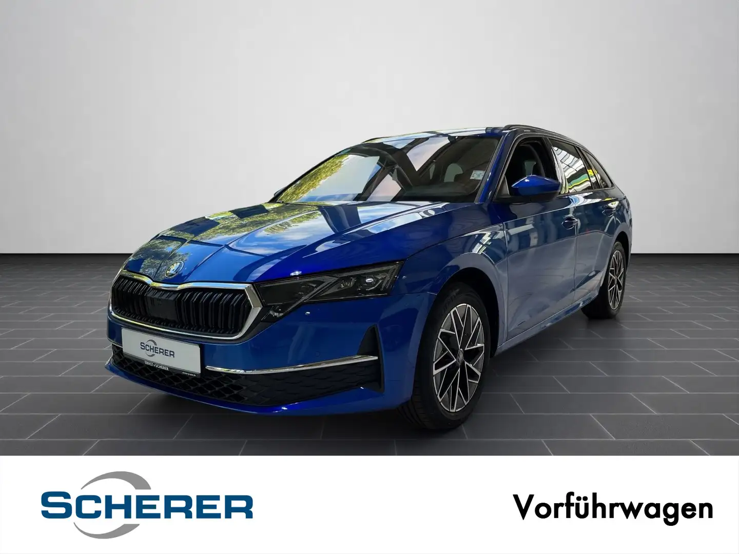 Skoda Octavia Combi Selection 1,5 TSI mHEV 110 kW 7-Ga Blau - 1