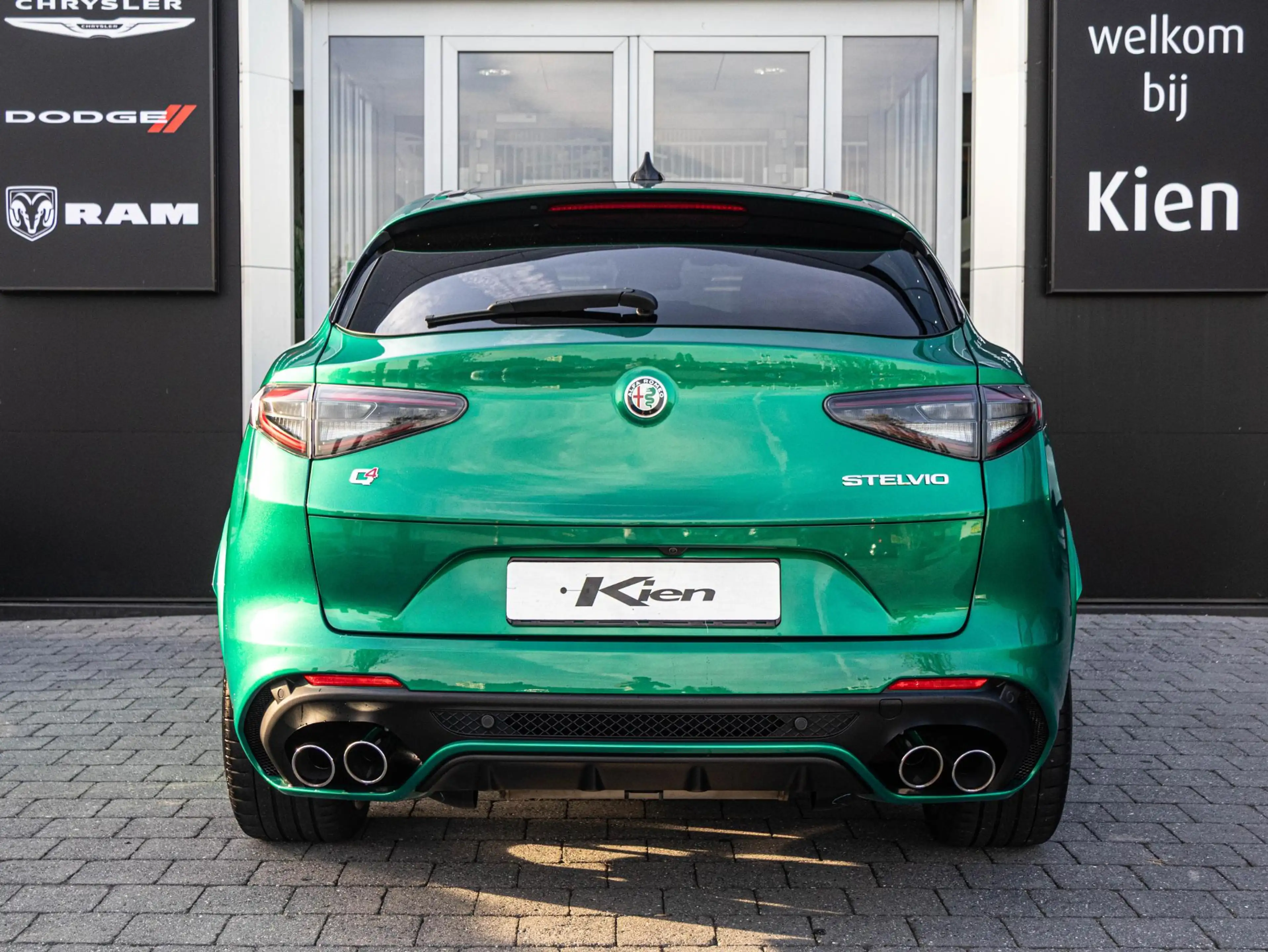 Alfa Romeo Stelvio 2.9 V6 AWD Quadrifoglio | Pano | Harman & Kardon | — photo 28