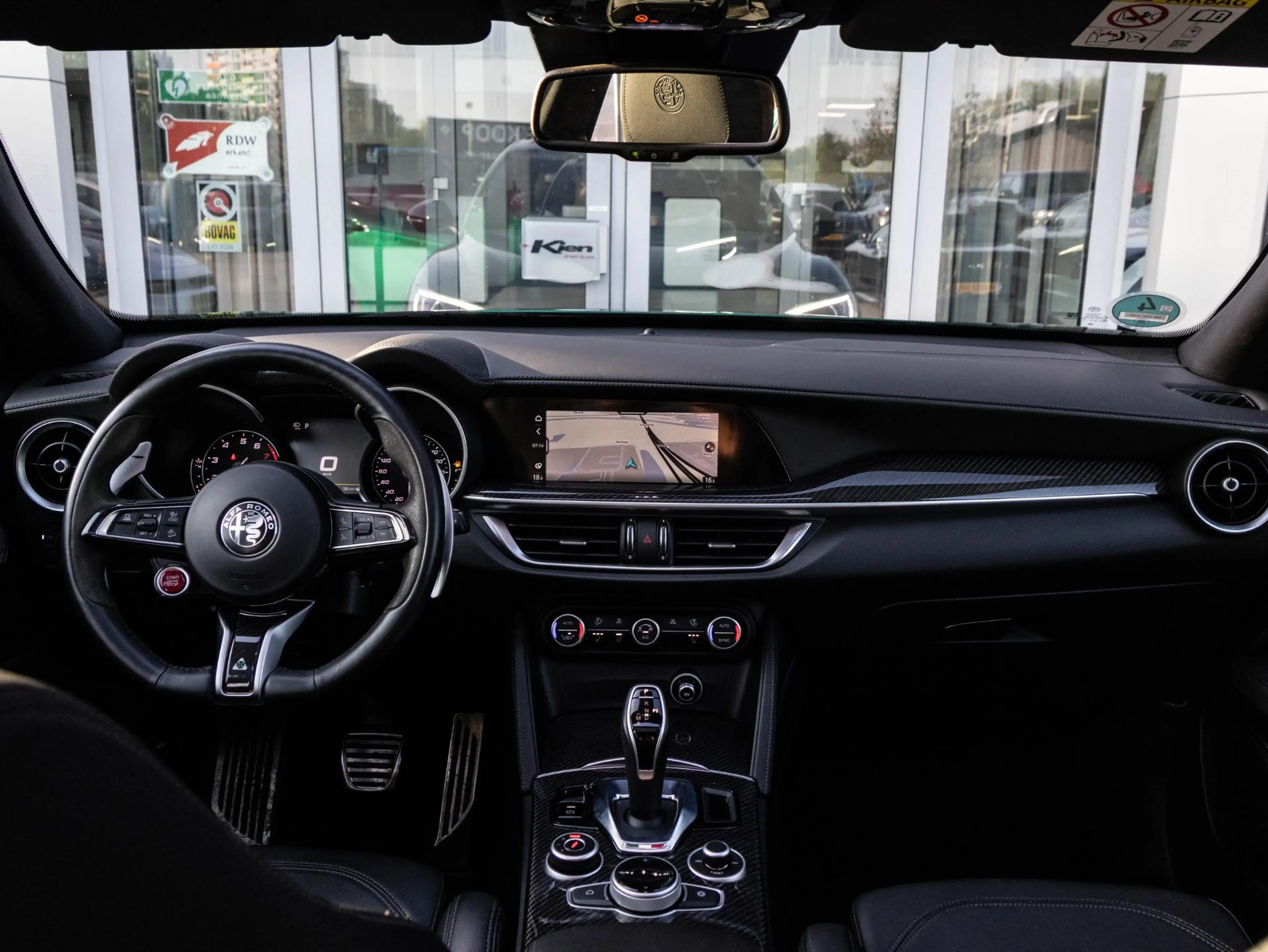 Alfa Romeo Stelvio 2.9 V6 AWD Quadrifoglio | Pano | Harman & Kardon | — photo 2