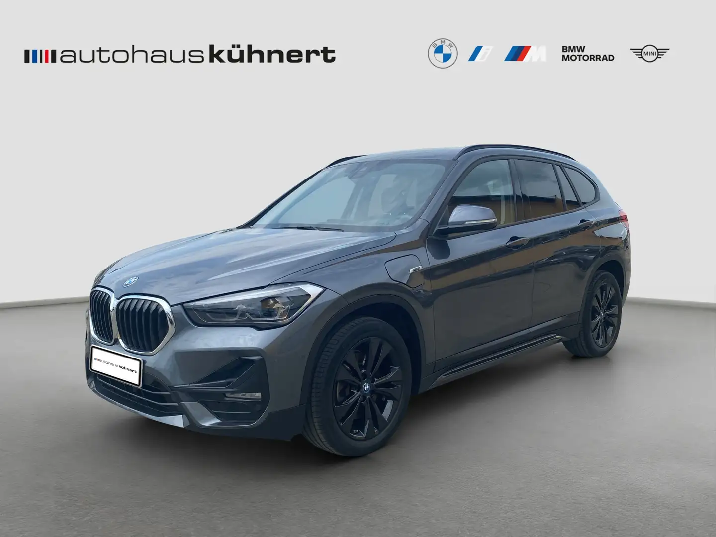 BMW X1 xDrive25e Sport Line SpurAss StHzg ParkAss RFK HiF Grau - 1