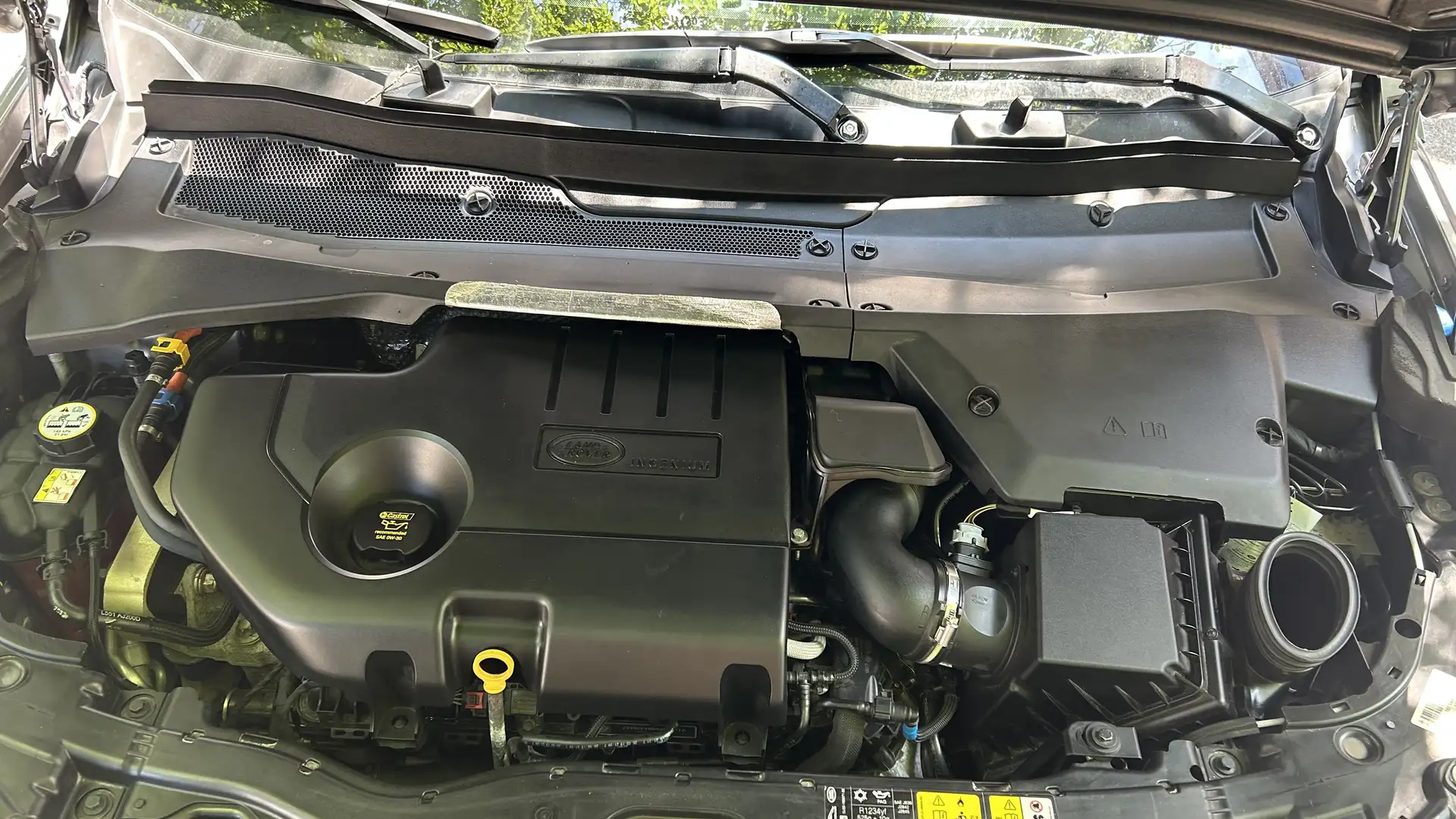 Land Rover Discovery Sport D240 R-Dynamic SE MHEV-Diesel + 1 Jahr Garantie Grau - 2