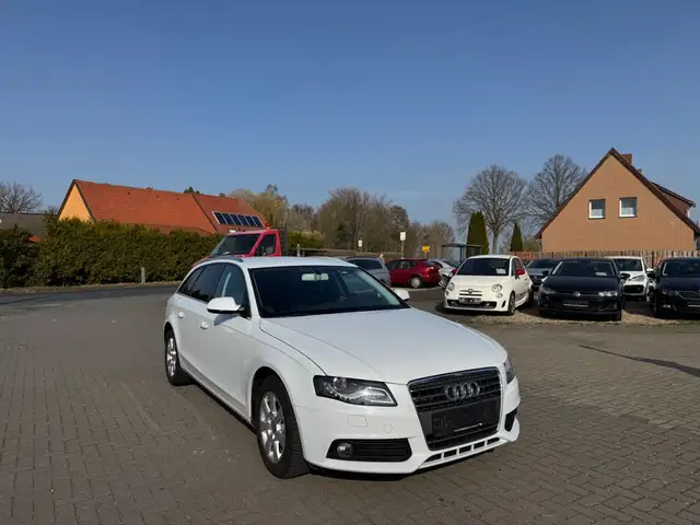 Audi A4 Avant Ambiente 2.Hand ZR WechsNavi TÜV-AU NEU