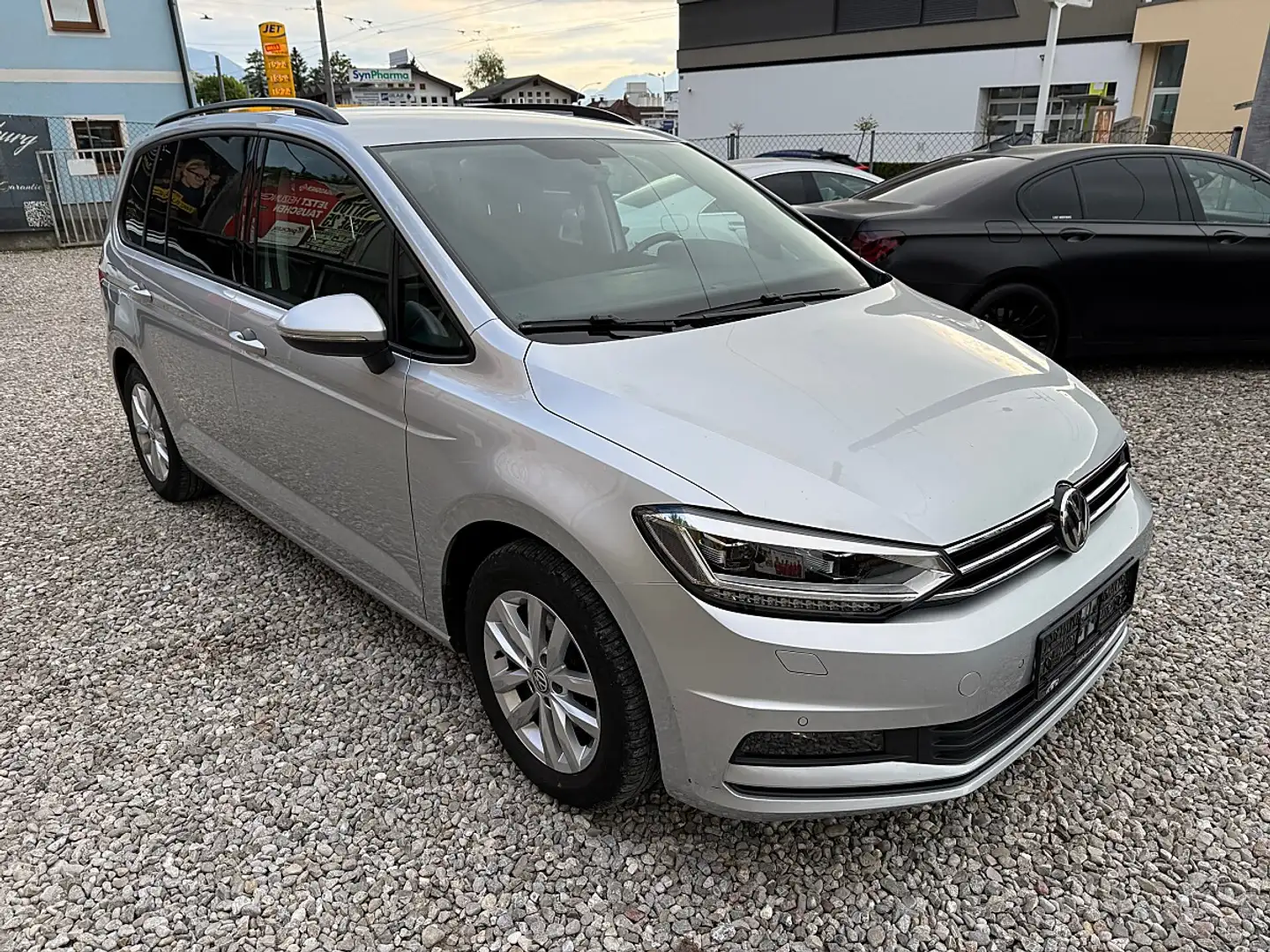 Volkswagen Touran Comfortline 1,6 SCR TDI DSG Silber - 2