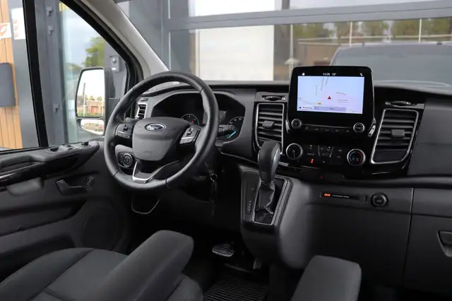 Ford Transit Custom view 7