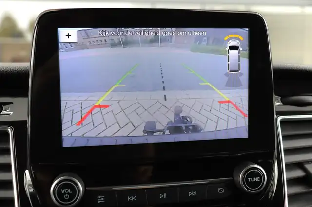 Ford Transit Custom view 19