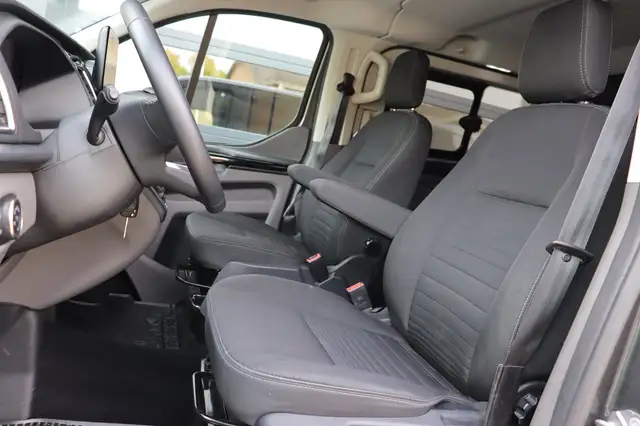 Ford Transit Custom view 4