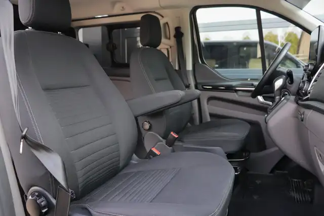 Ford Transit Custom view 24