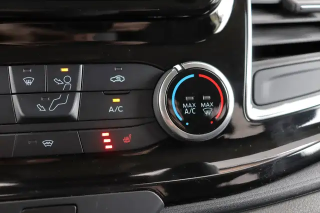Ford Transit Custom view 20