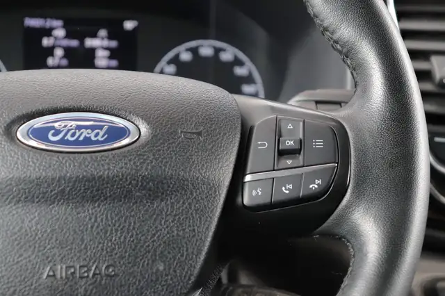 Ford Transit Custom view 12