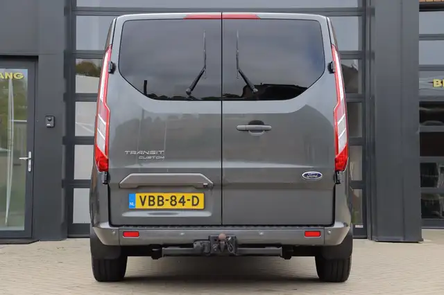 Ford Transit Custom view 22