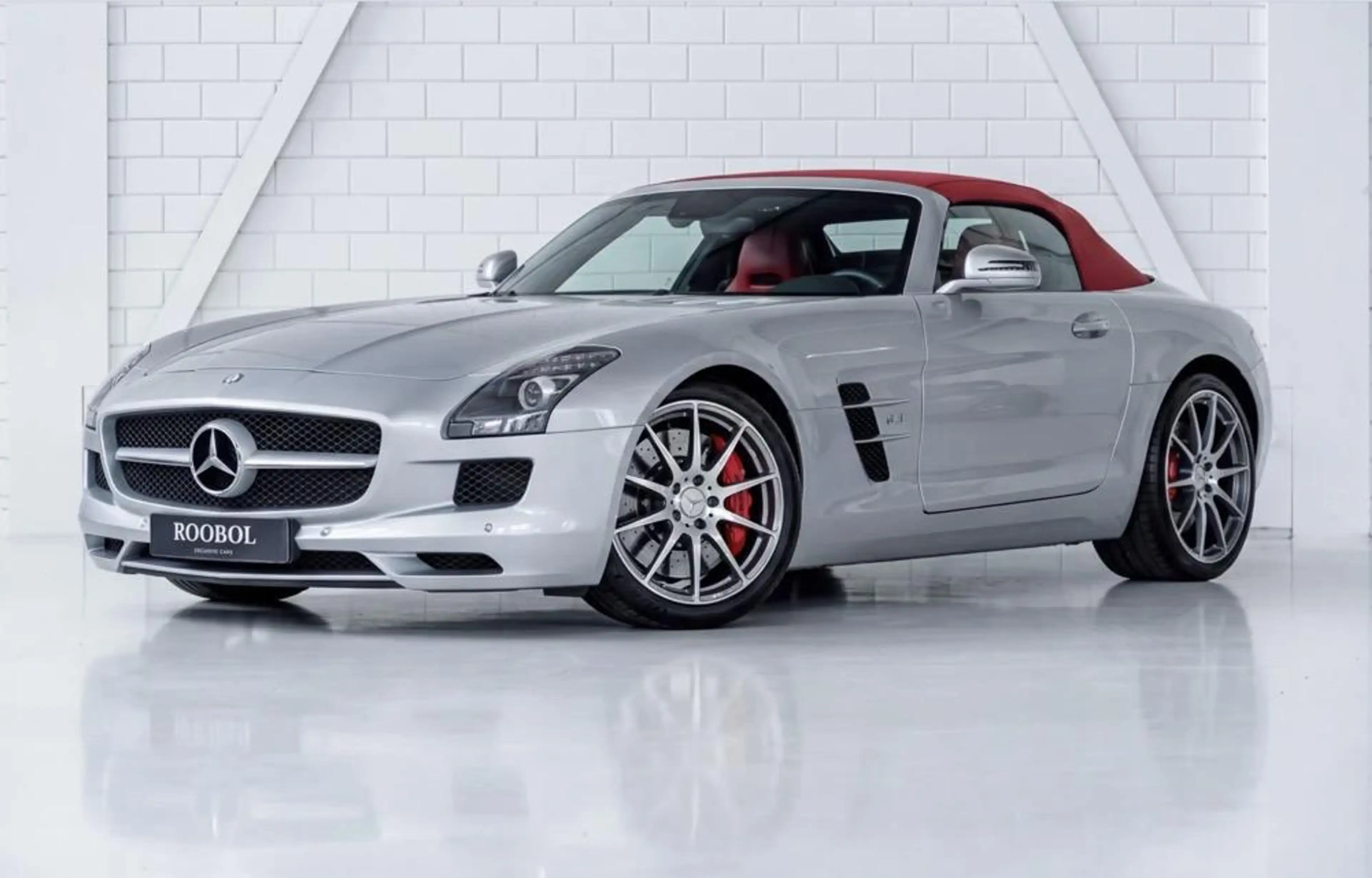 Mercedes-Benz SLS Roadster 6.3 AMG l Rood Leder l Rode Cabrioletkap