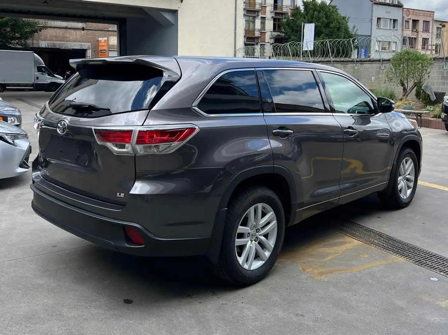 Toyota Highlander 4 CYLENDERS!!!-ONLY FOR EXPORT OUT OF EUROPE Gris - 2