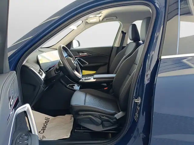 BMW X1 view 8