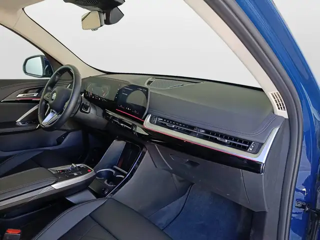 BMW X1 view 10