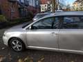 Toyota Avensis Verso Silber - thumbnail 3