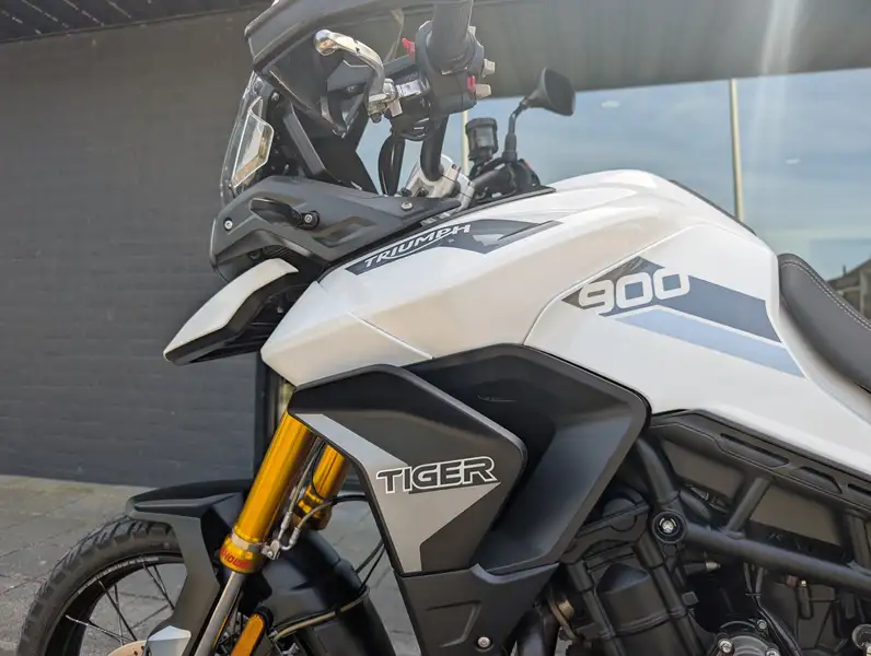 Triumph Tiger 900 - foto 5