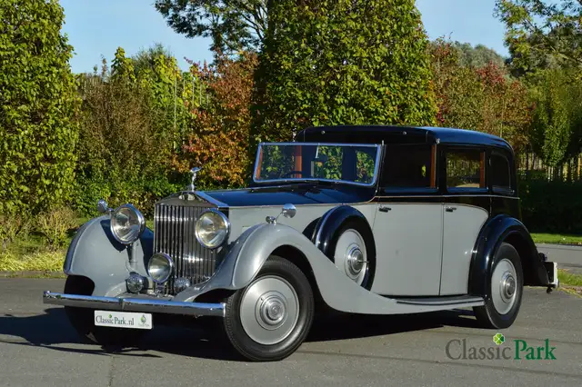 Rolls-Royce Phantom II Gurney Nutting Limousine de Ville