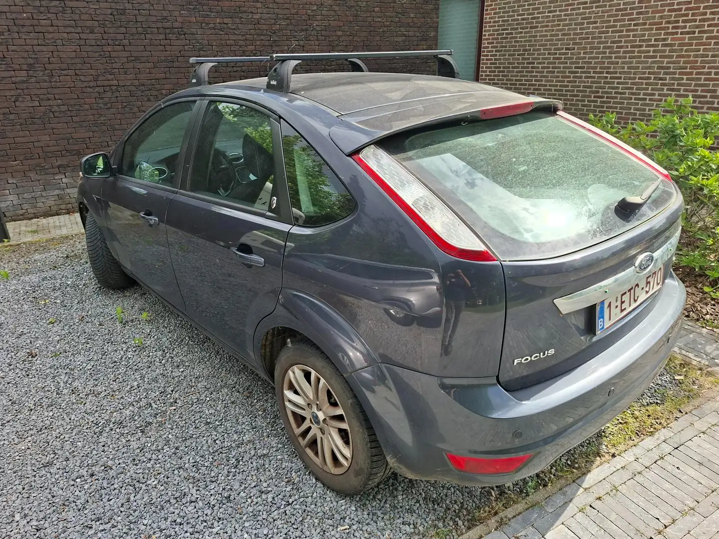 Ford Focus Focus 1.6 TDCi Ghia Grijs - 2