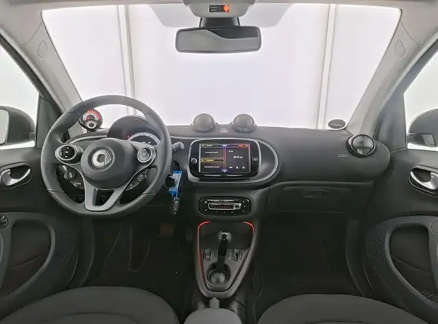 smart Fortwo view 8