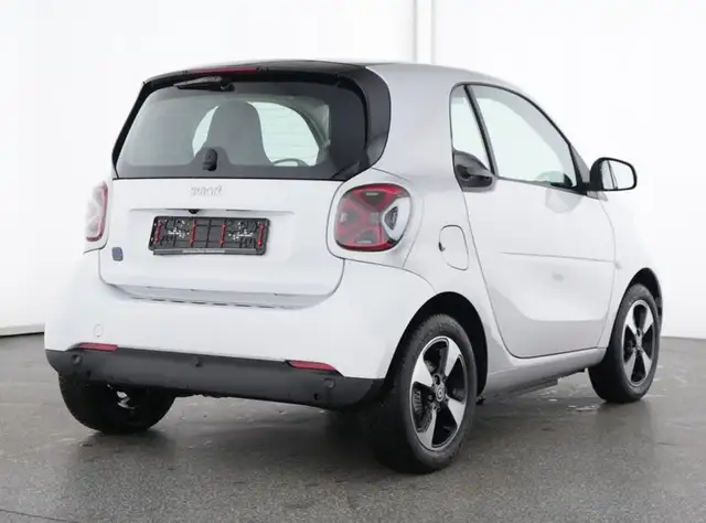 smart Fortwo view 3
