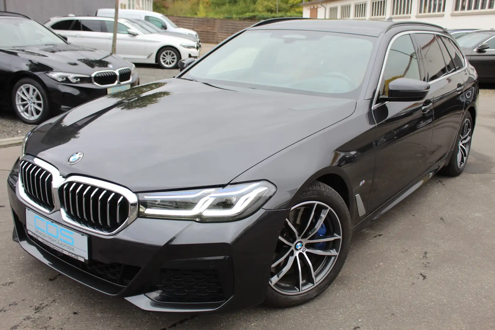 BMW 530 d Tour. xDrive M Sportpaket+Komfortsitz+Standh.+ Grau - 2