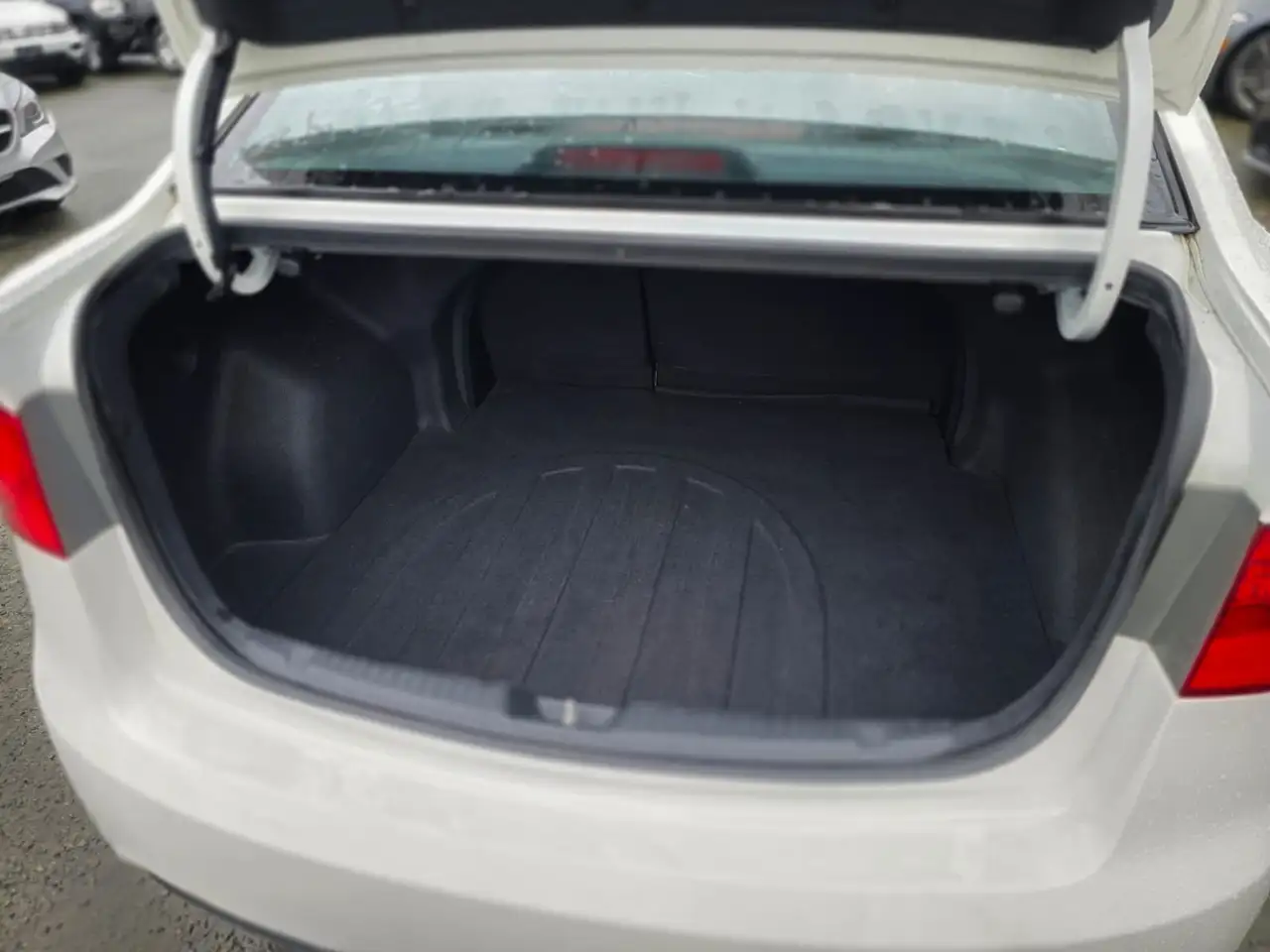 Kia Forte снимка Kia Forte