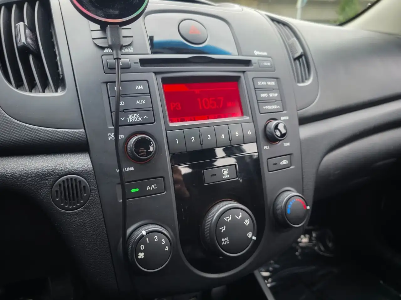 Kia Forte снимка Kia Forte