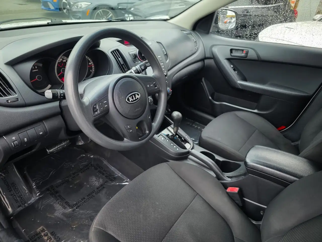 Kia Forte снимка Kia Forte