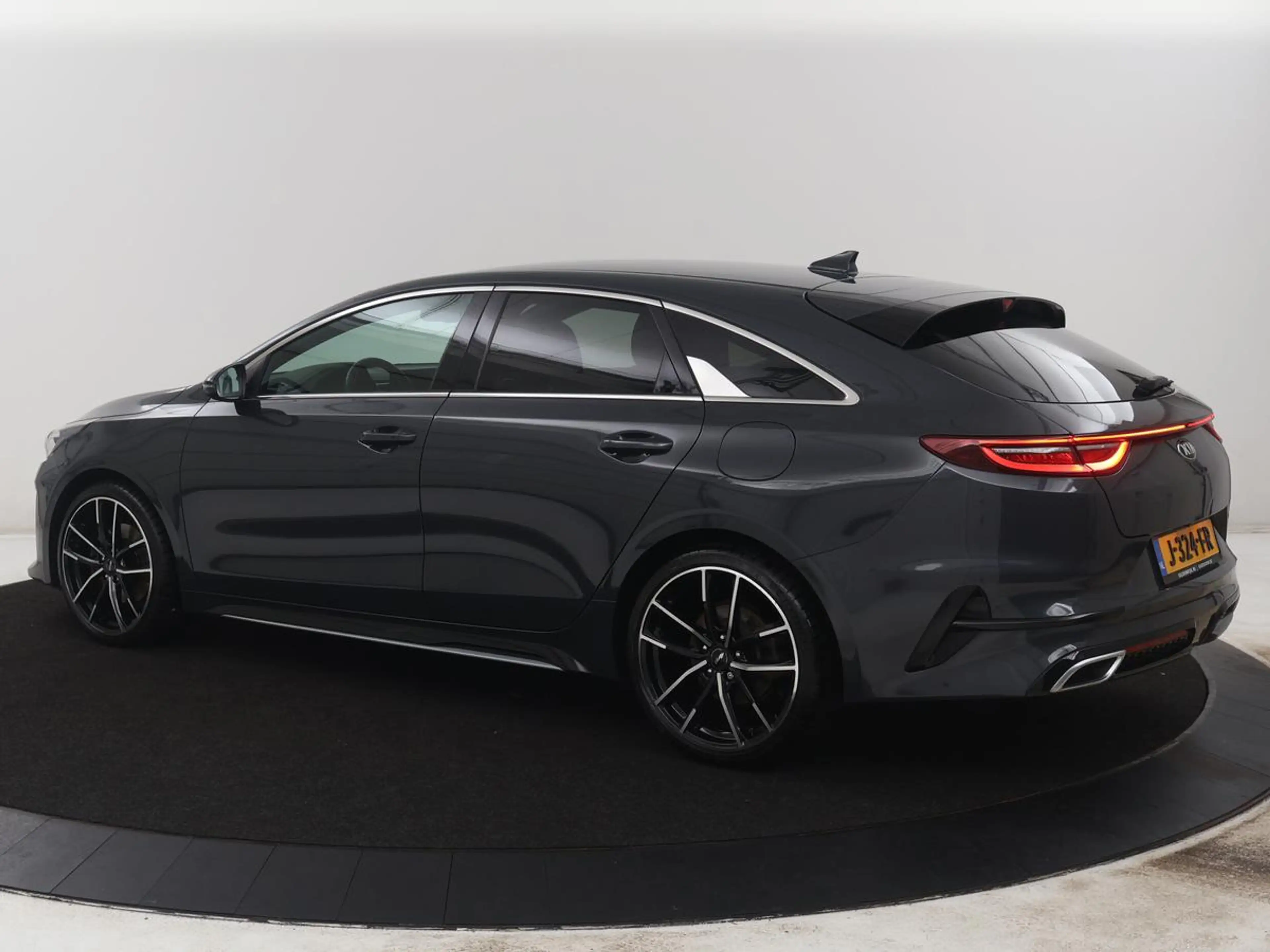 Kia ProCeed / pro_cee'd 1.4 T-GDI GT-Line | Leder/alcantara | Stuur/stoel — photo 2