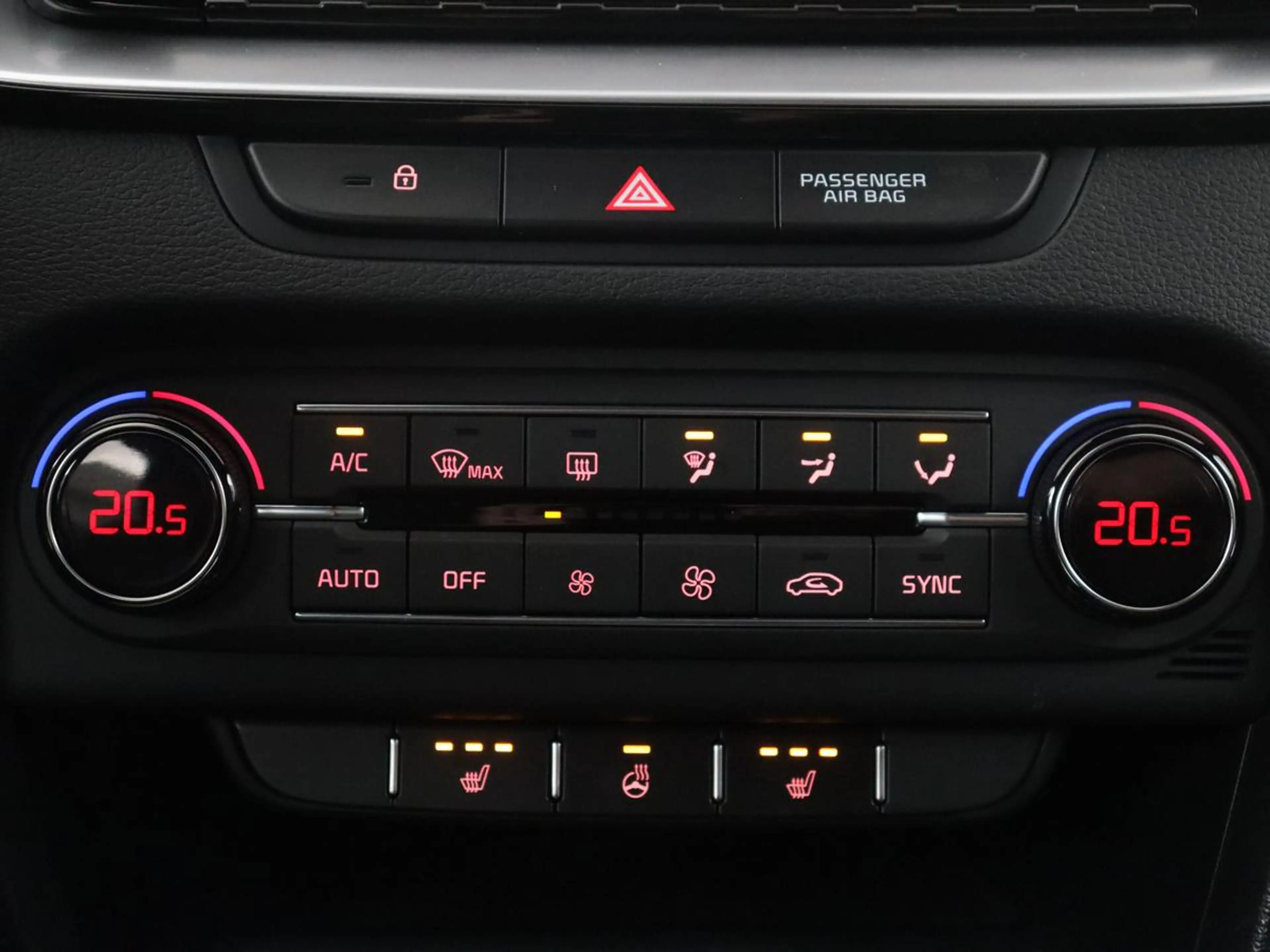 Kia ProCeed / pro_cee'd 1.4 T-GDI GT-Line | Leder/alcantara | Stuur/stoel — photo 10