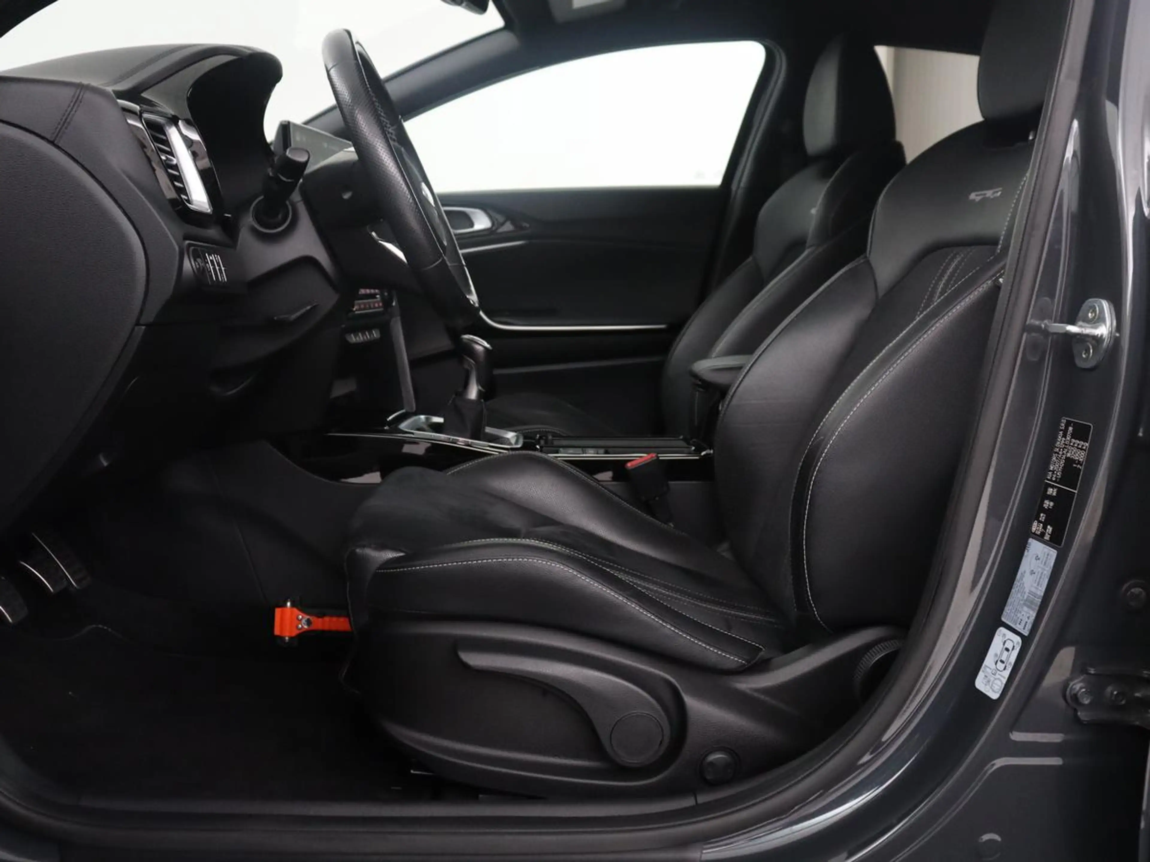 Kia ProCeed / pro_cee'd 1.4 T-GDI GT-Line | Leder/alcantara | Stuur/stoel — photo 5