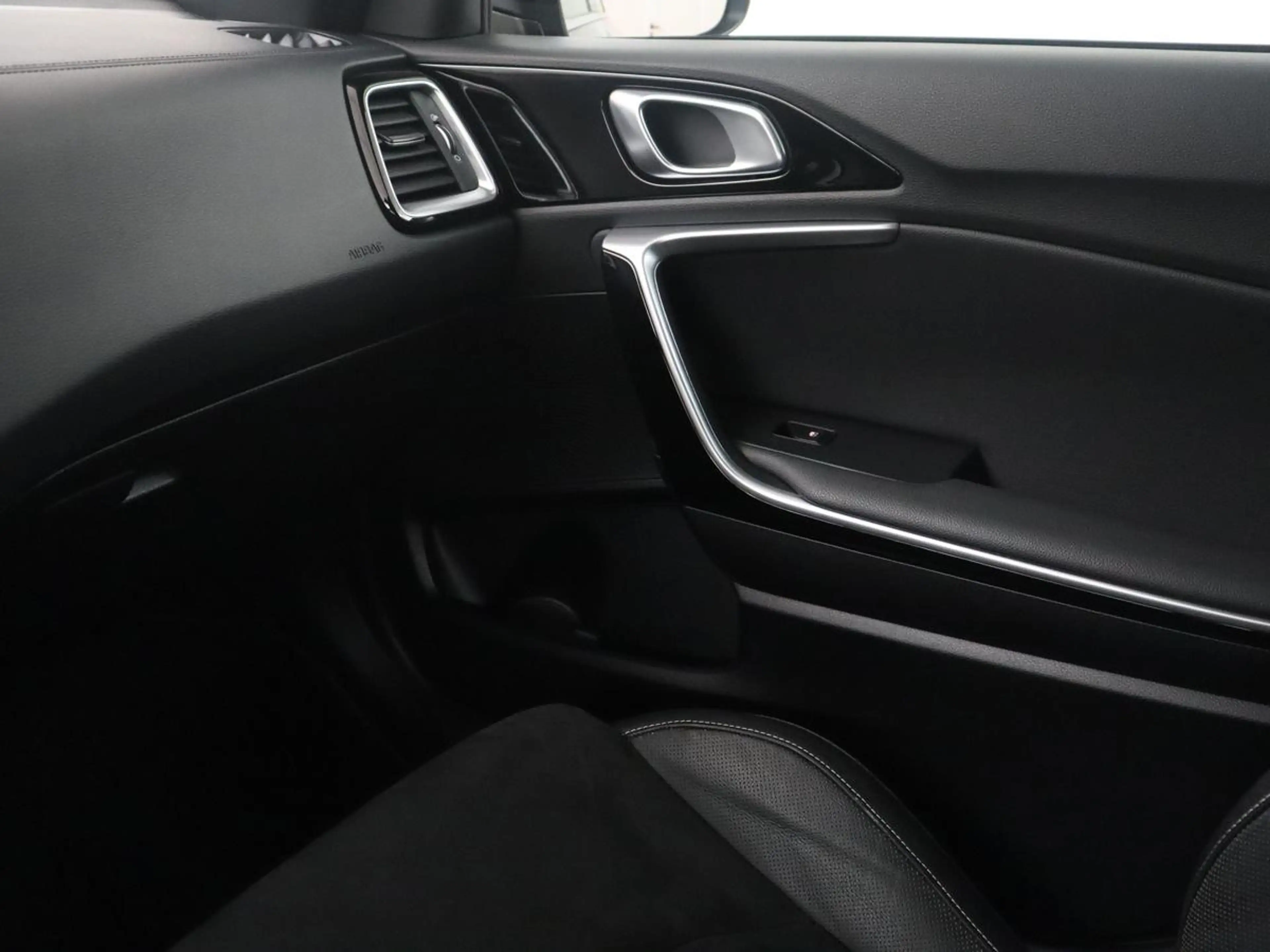 Kia ProCeed / pro_cee'd 1.4 T-GDI GT-Line | Leder/alcantara | Stuur/stoel — photo 23