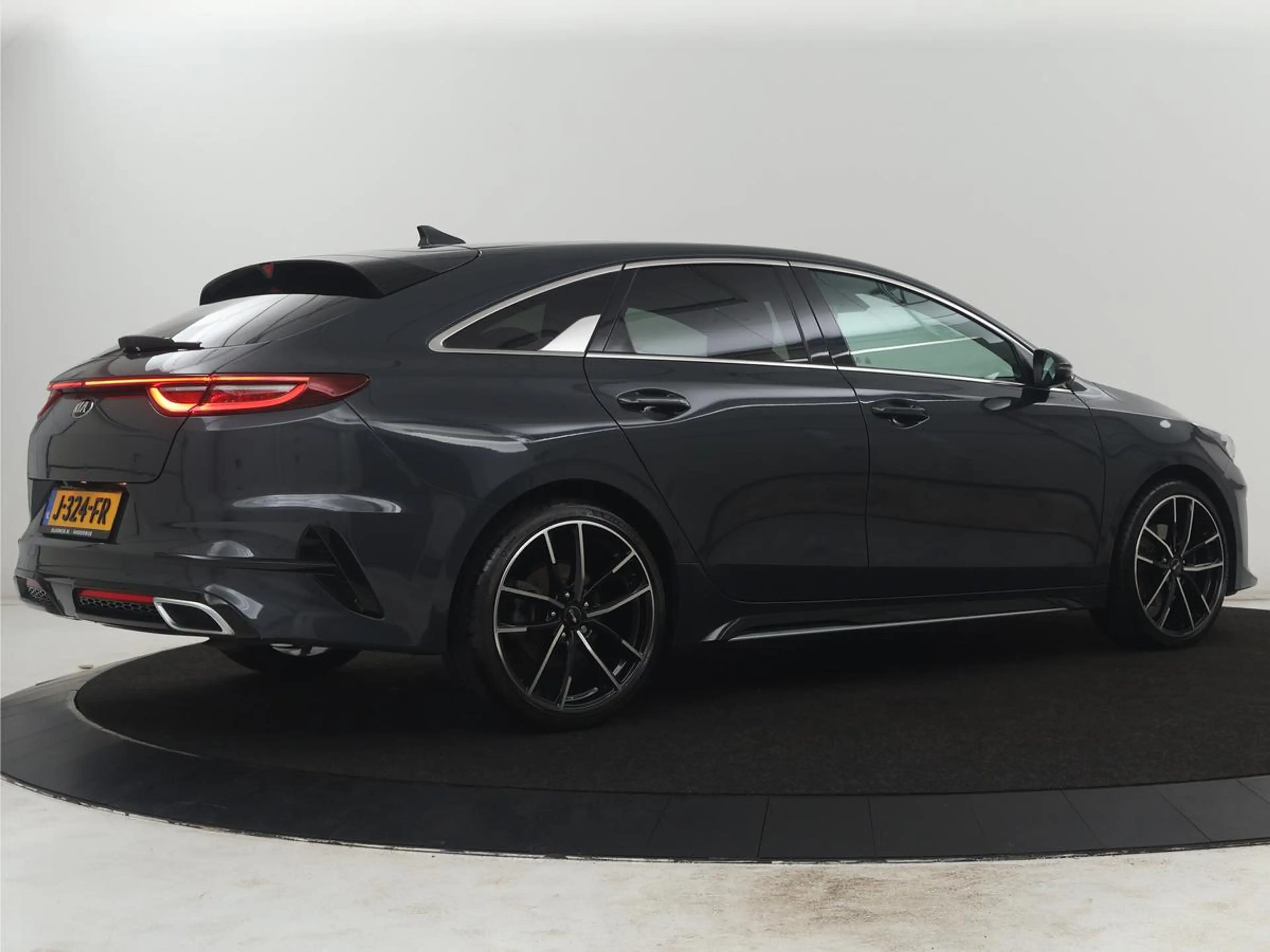 Kia ProCeed / pro_cee'd 1.4 T-GDI GT-Line | Leder/alcantara | Stuur/stoel — photo 29