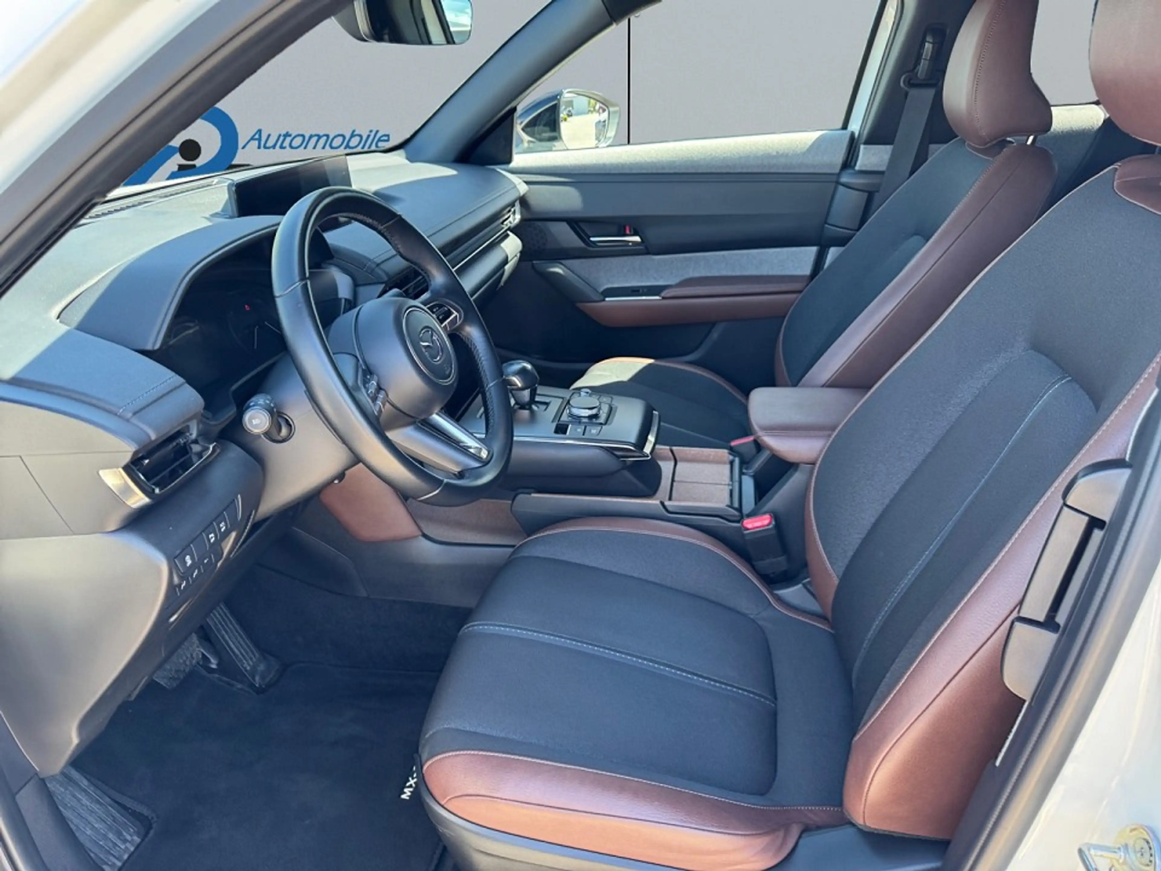 Mazda MX-30 35,5 kWh e-SKYACTIV EV 145 PS 2022 L e-SKYACTIV EV — photo 10