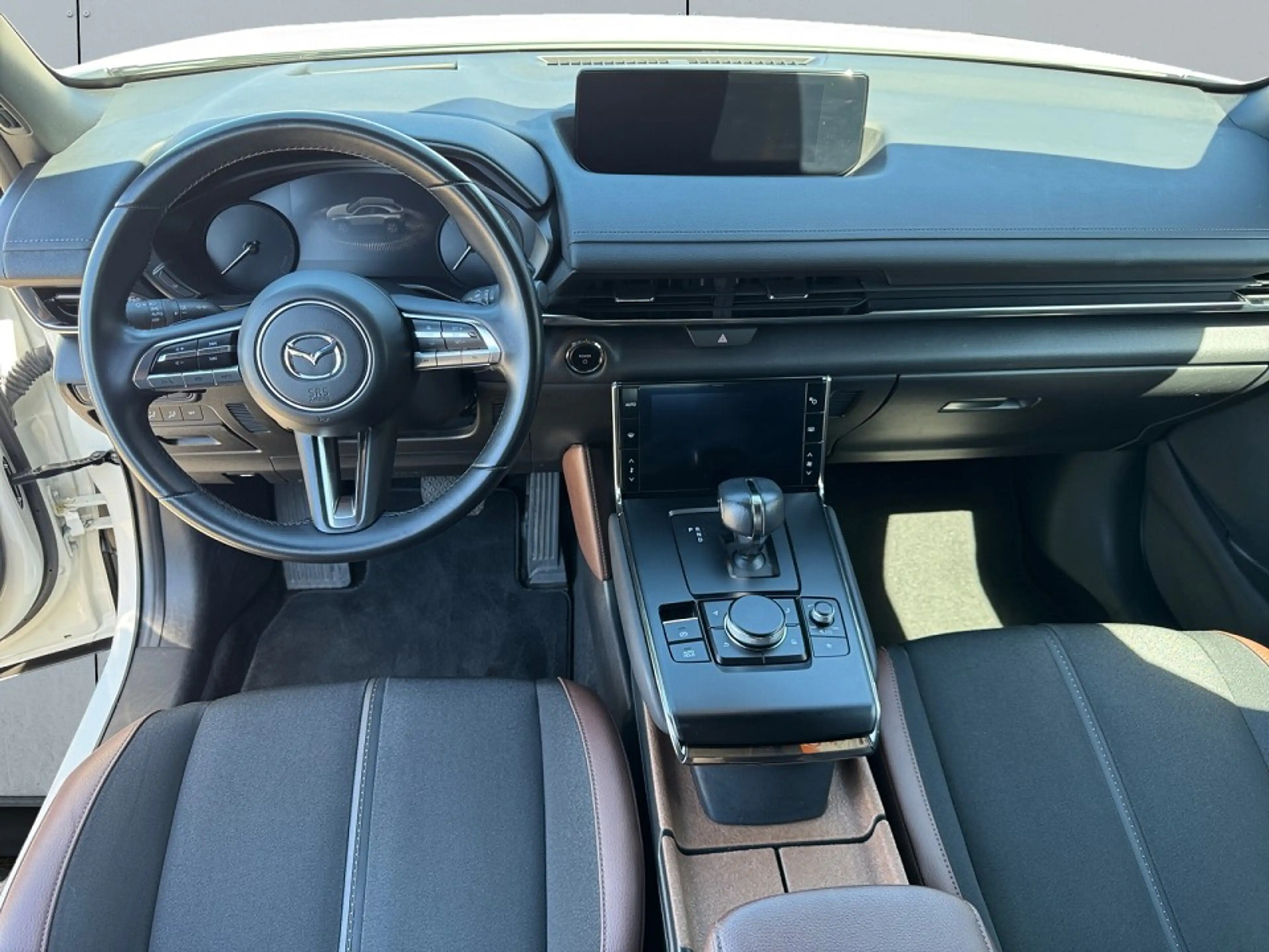 Mazda MX-30 35,5 kWh e-SKYACTIV EV 145 PS 2022 L e-SKYACTIV EV — photo 12