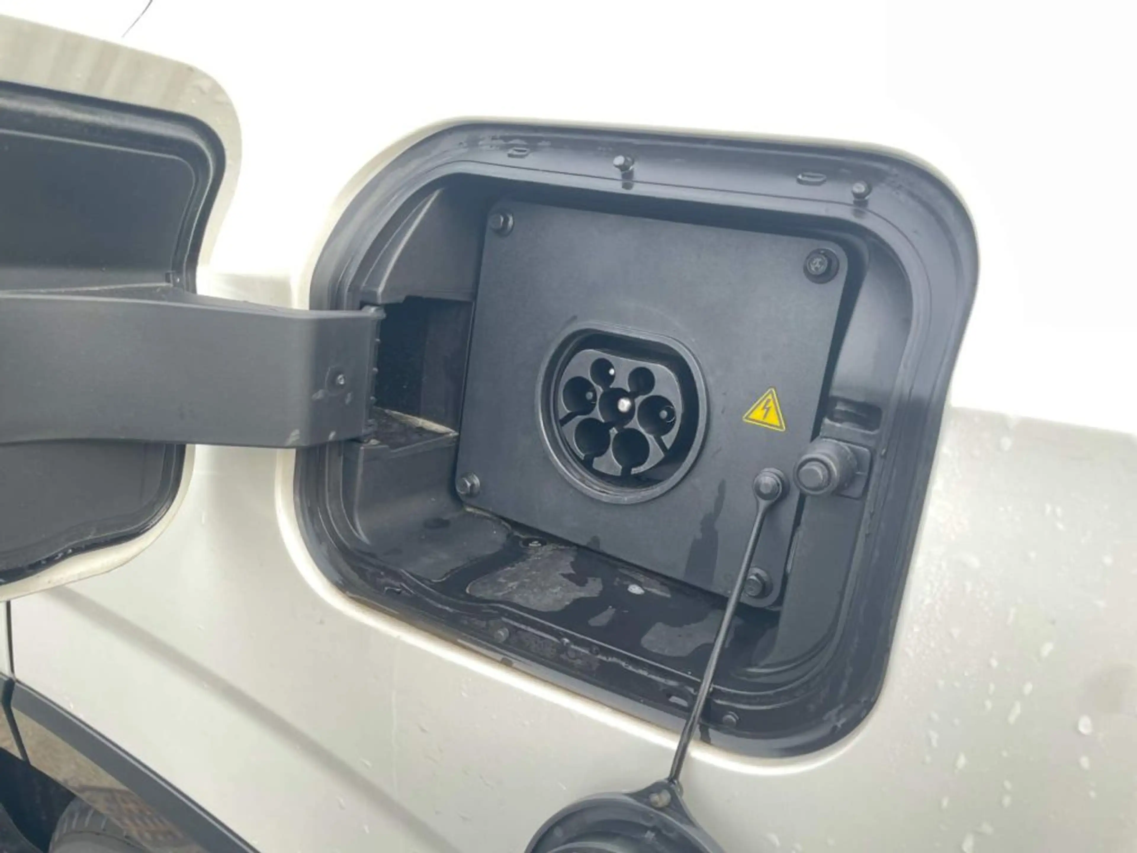 MG HS PHEV Luxury *360°*LED*elek. Heckklappe* — photo 15