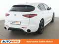 Alfa Romeo Stelvio 2.2 JTDM Veloce Q4 Aut*NAVI*XENON*ACC*CAM*PDC*SHZ* Weiß - thumbnail 6