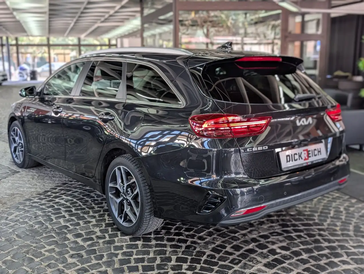 Kia Ceed 1.5 Spirit ACC JBL KAM 7J Gar., миниатюра 5