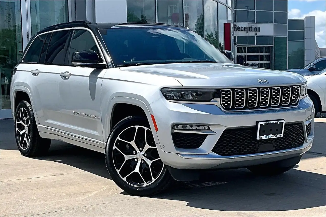 Jeep Grand Cherokee снимка Jeep Grand Cherokee