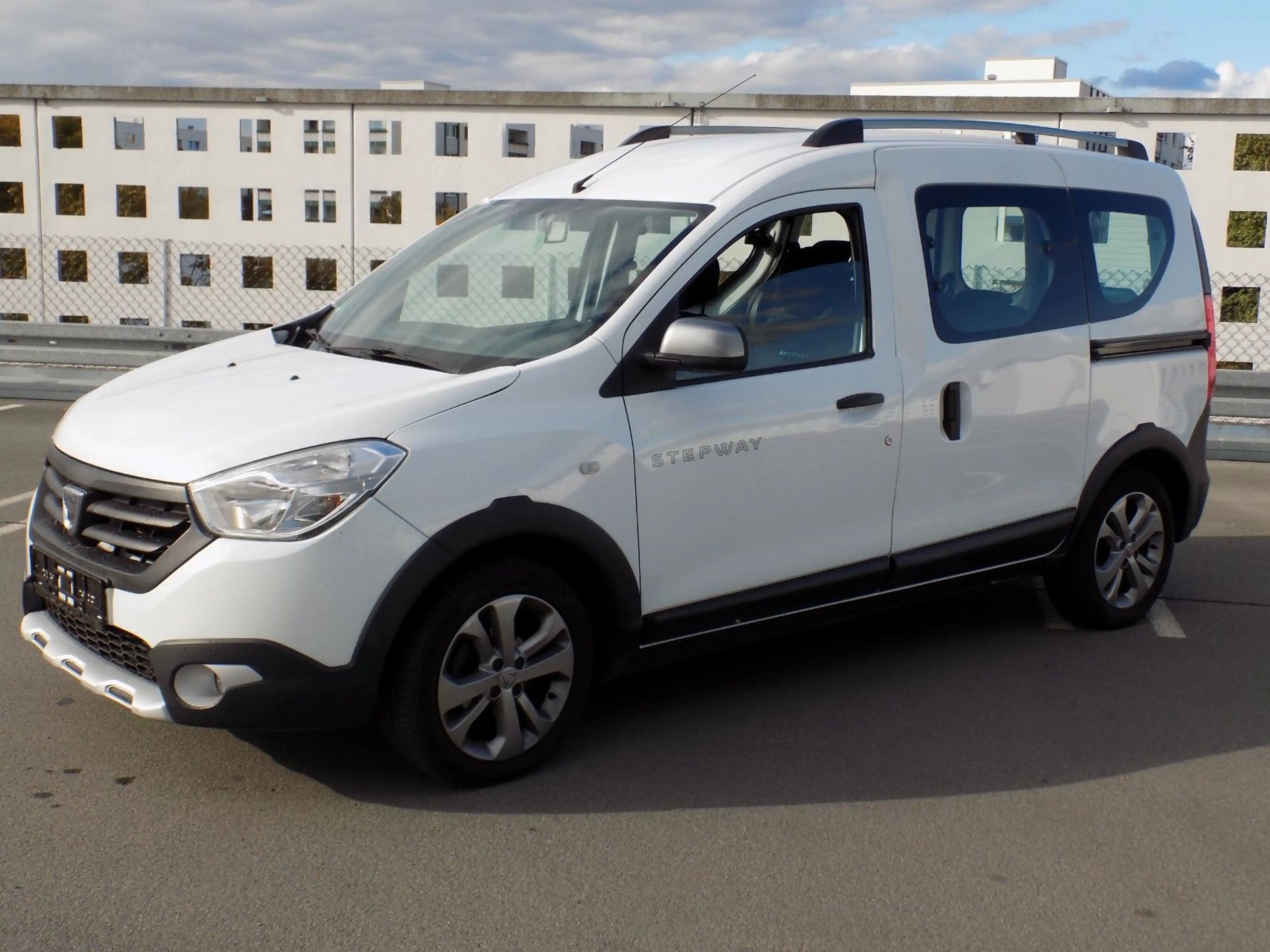 Dacia Dokker 1,2 TCe 115 Stepway — photo 9