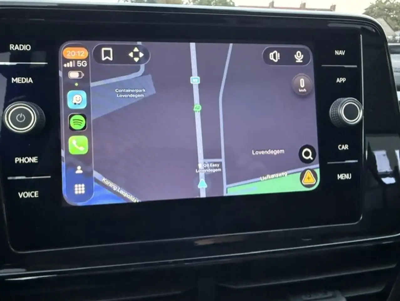 Volkswagen T-Roc Cabriolet 1.5 TSI R-Line DSG Leder Camera AdapCruise Zetel/Stuur verwarming Trekhaak IQ LIght, миниатюра 14