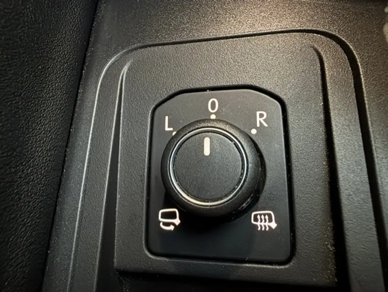 Volkswagen T-Roc Cabriolet 1.5 TSI R-Line DSG Leder Camera AdapCruise Zetel/Stuur verwarming Trekhaak IQ LIght, миниатюра 20