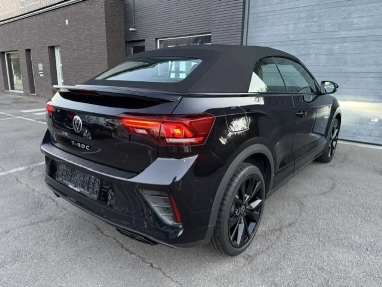 Volkswagen T-Roc Cabriolet 1.5 TSI R-Line DSG Leder Camera AdapCruise Zetel/Stuur verwarming Trekhaak IQ LIght, миниатюра 7